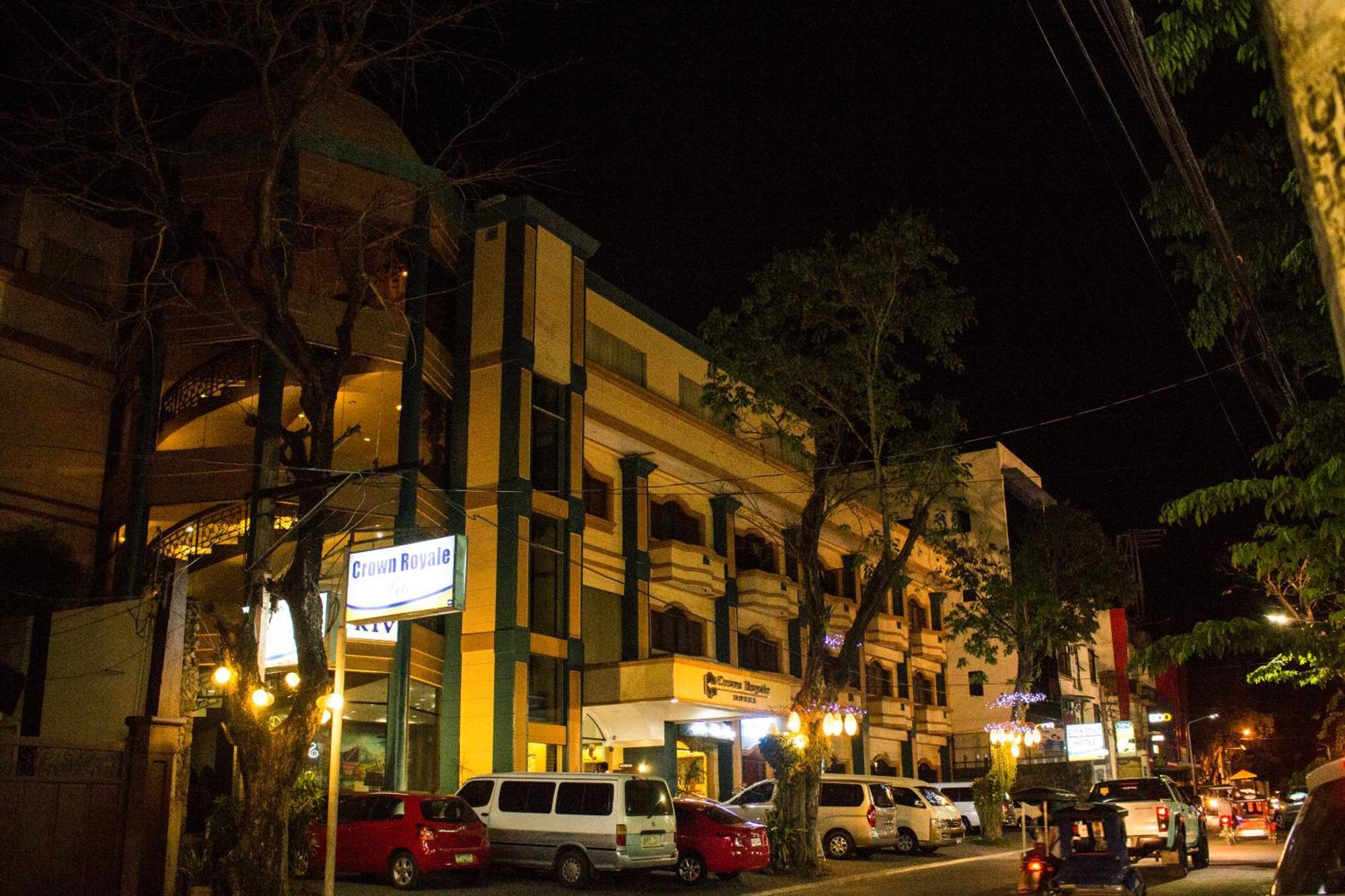 Crown Royale Hotel Balanga Εξωτερικό φωτογραφία